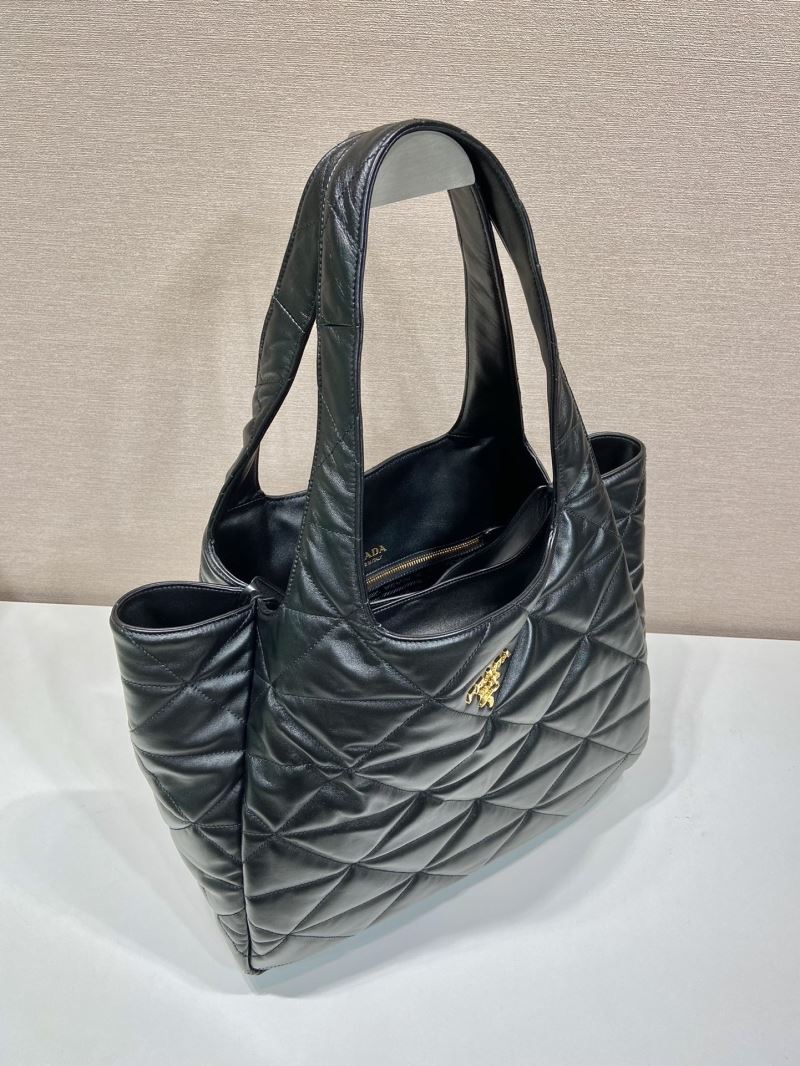 Pra*a tote bags